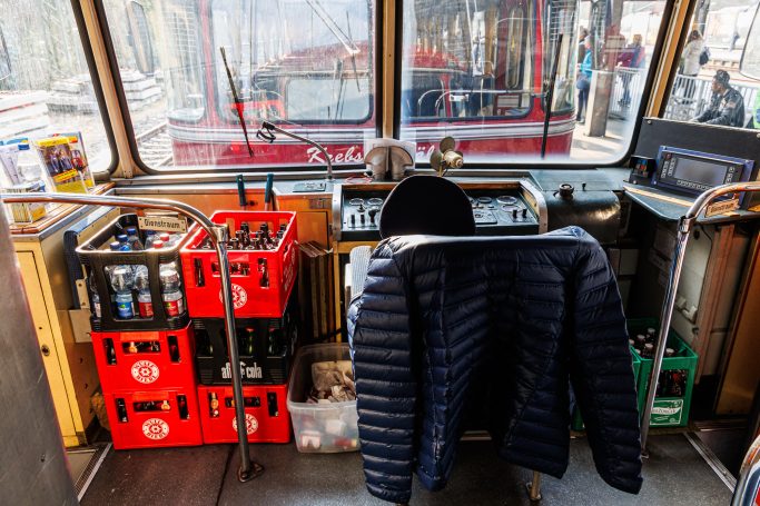 ein Stilleben als Zeichen der guten Versorgung im Zug