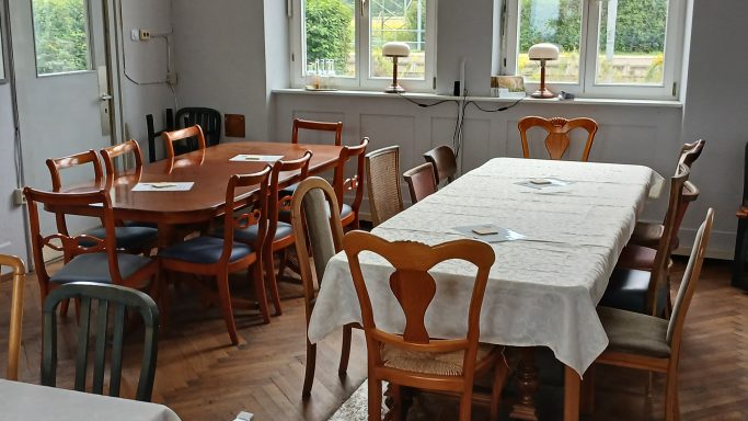 unser Clubraum mit verschiedenen Bestuhlungsmöglichkeiten, so ...