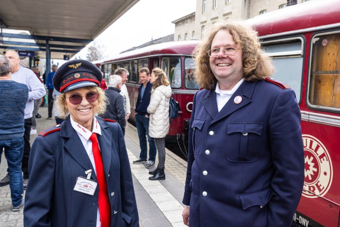 Zugführerin Gabi und Triebwagenführer Clemens (who is who?)